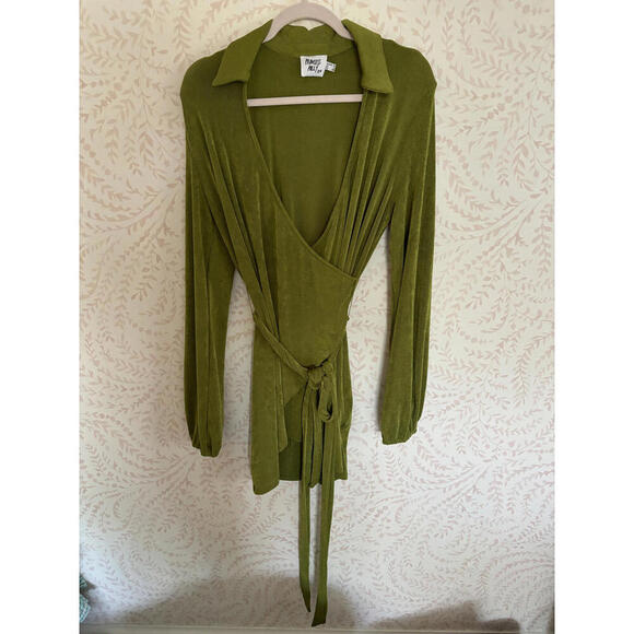 NWOT Princess Polly Sparkly Olive Green Collared Wrap Dress sz 6 - Picture 2 of 11
